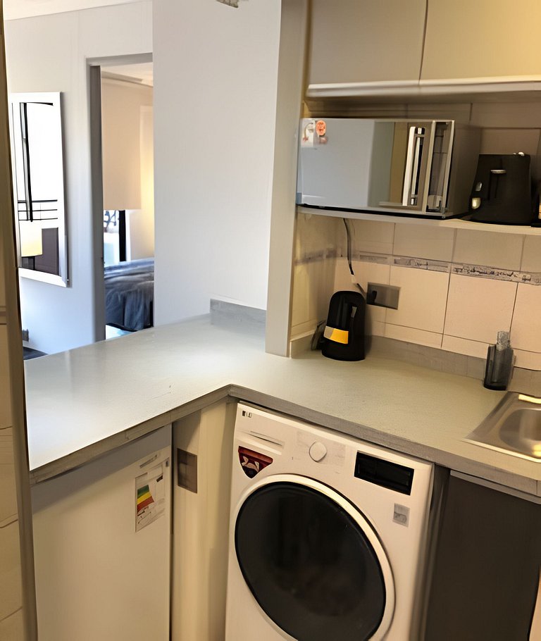 Tranquilo y Luminoso, Con balcón y buena conexión