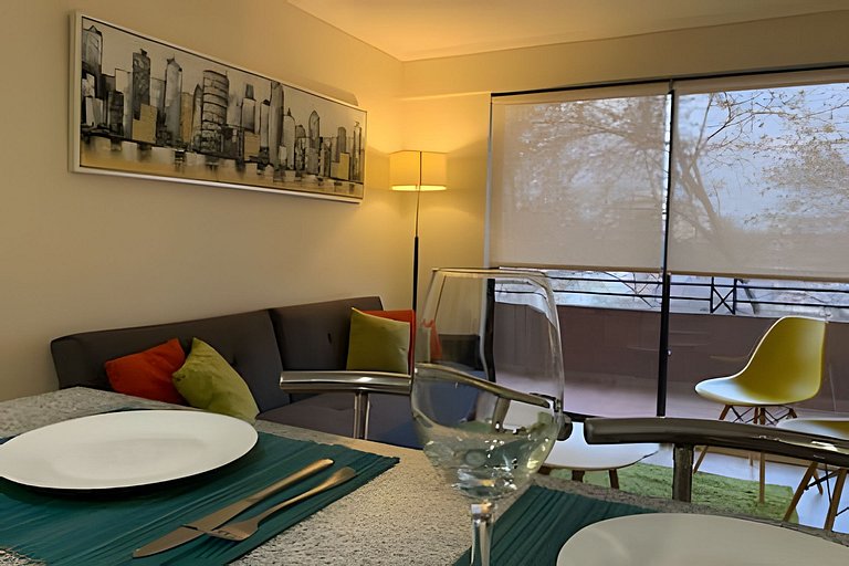 Moderno y Luminoso: con balcón y gran conectividad