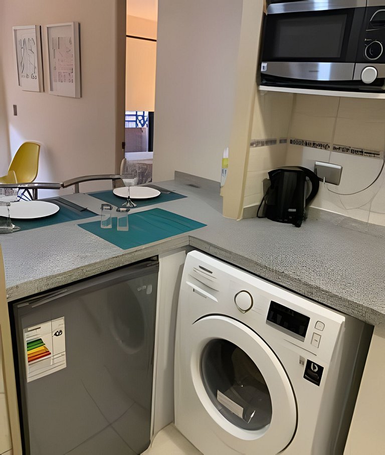 Moderno y Luminoso: con balcón y gran conectividad