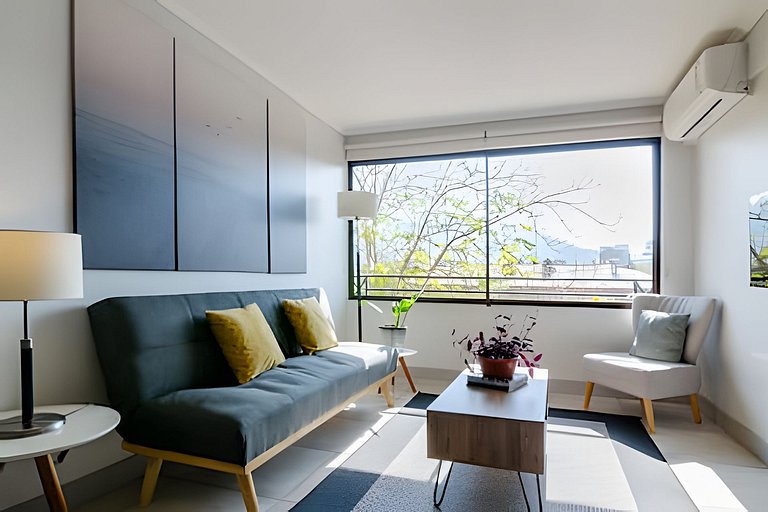 Amplio y Luminoso, Gran vista y cerca del metro