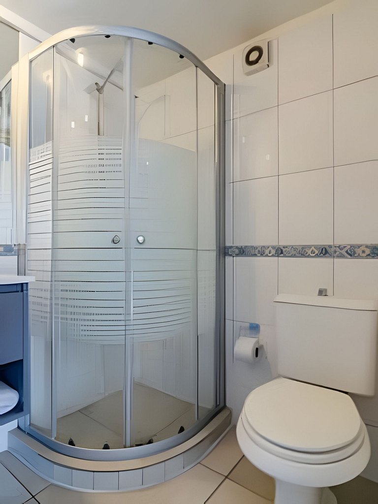 2BR + Full Equipo Barrio Tranquilo, Metro Salvador