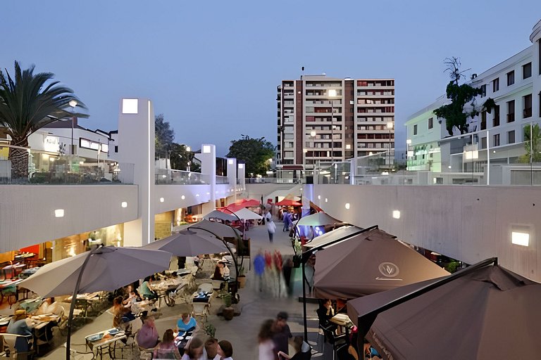 Vida de barrio en Ñuñoa · Cafés y buena conexión