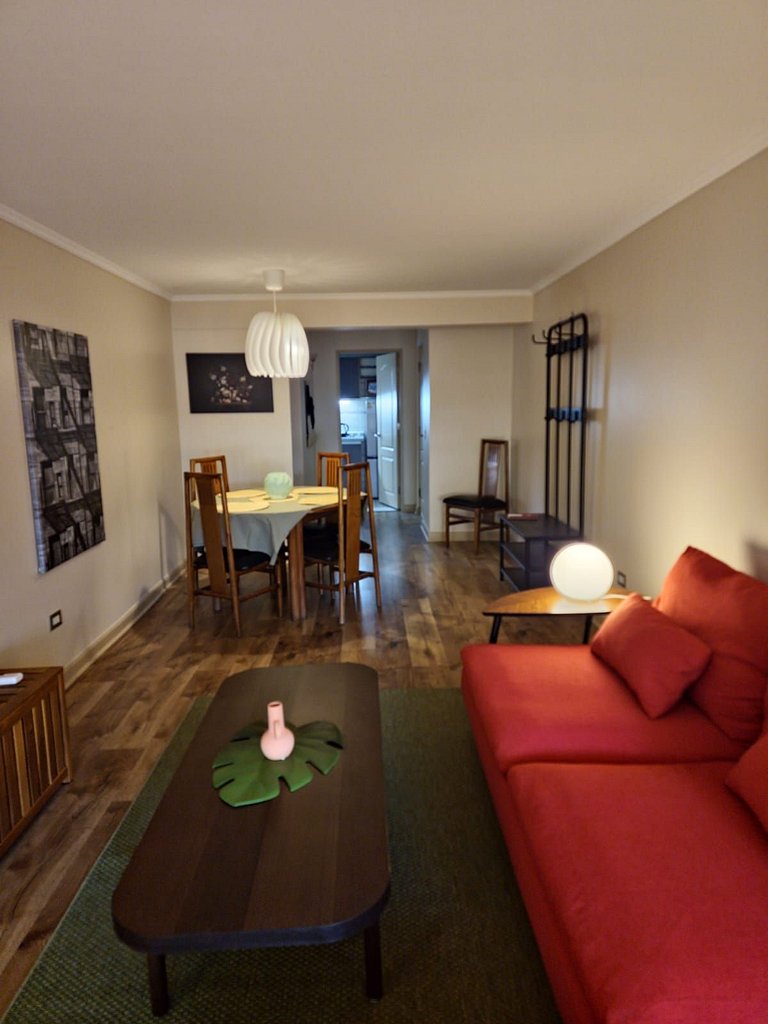 Hogar Amplio y Equipado, Tranquilo cerca del metro