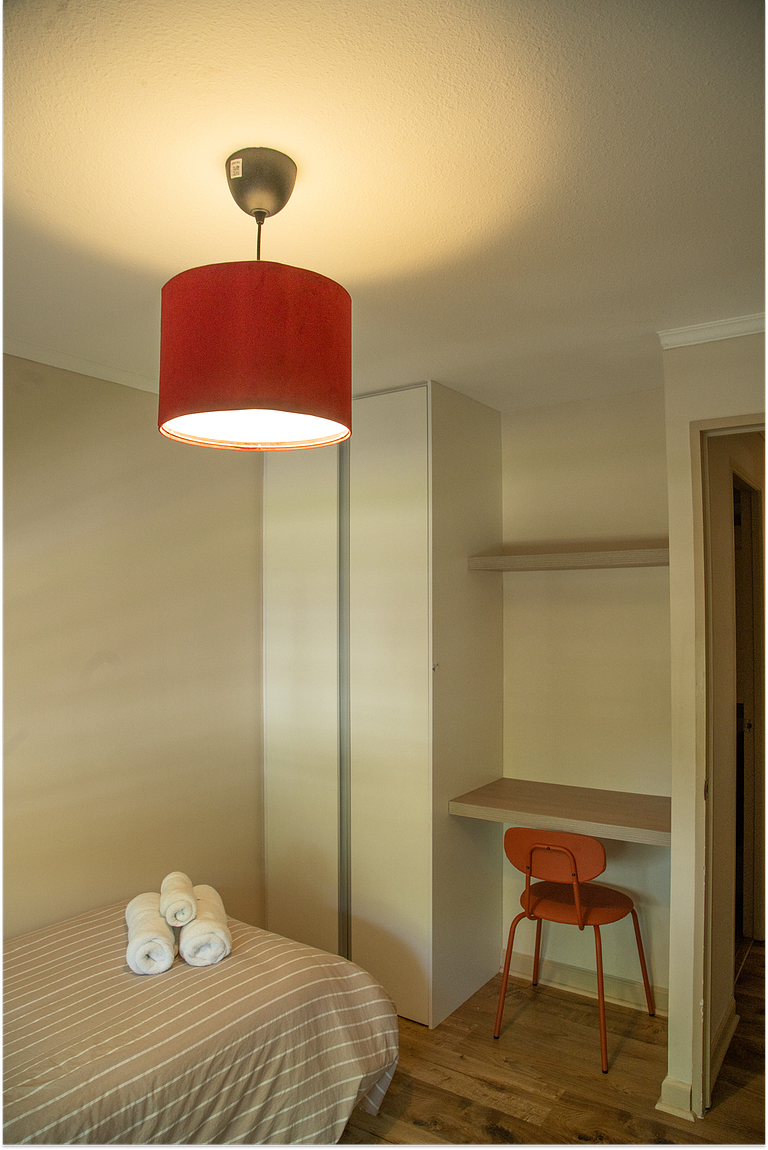 Hogar Amplio y Equipado, Tranquilo cerca del metro