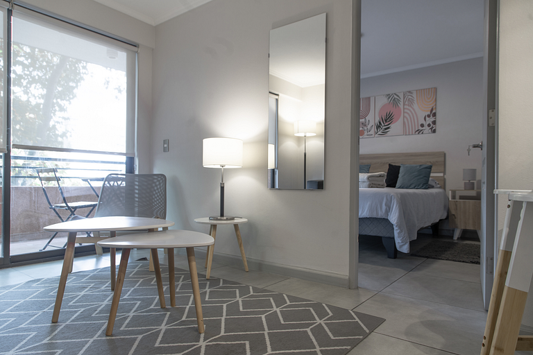 Balcón y barrio tranquilo · Buena conexión