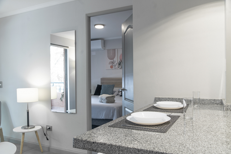 Balcón y barrio tranquilo · Buena conexión