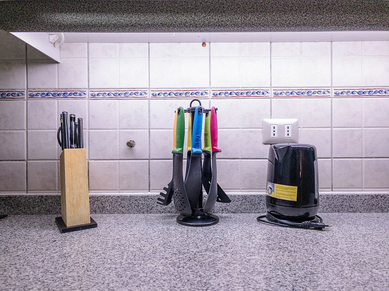 Gran Vista, Calma y Luz, Equipado cerca del metro